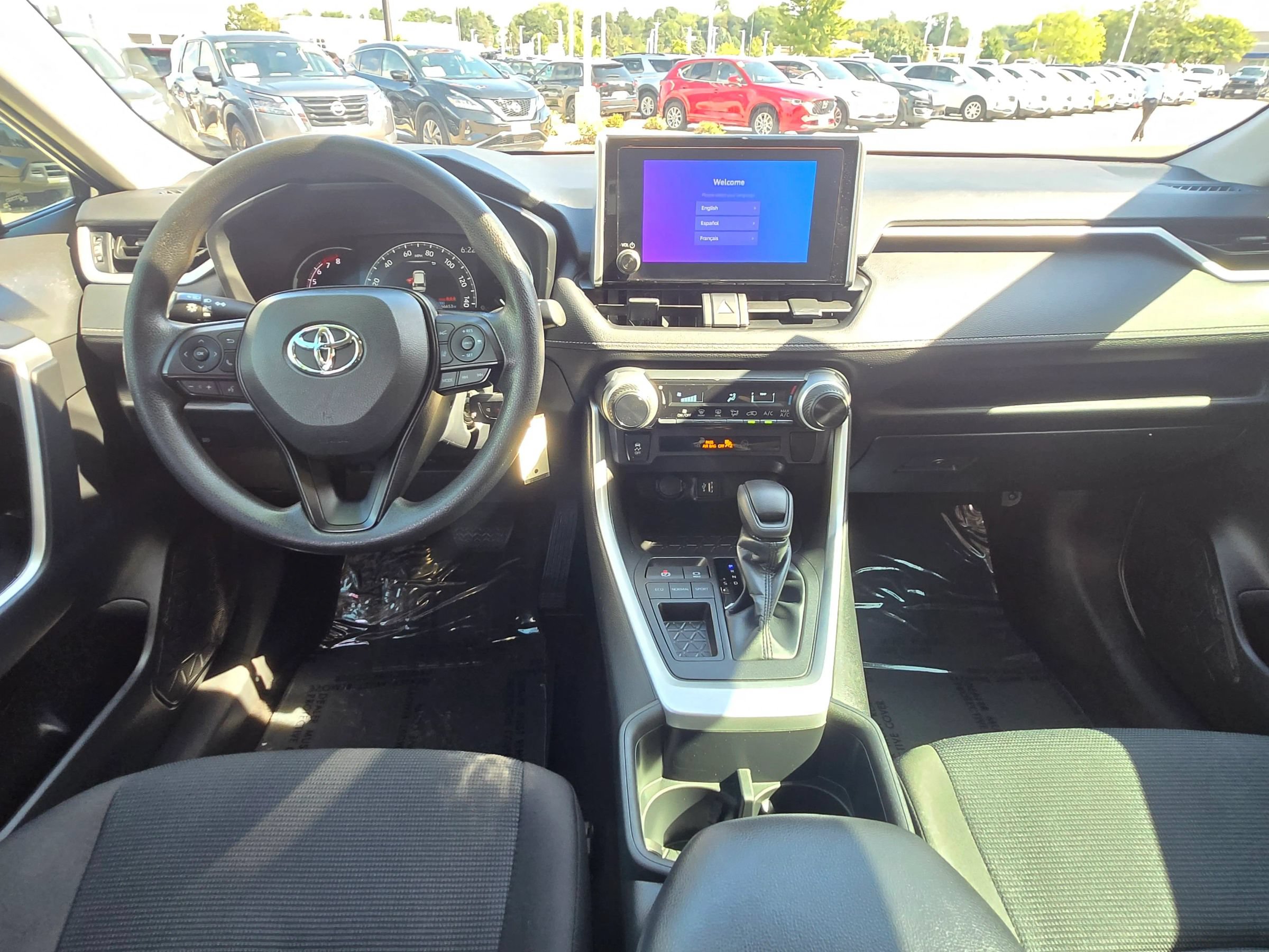 Used 2023 Toyota RAV4 LE FWD image 13