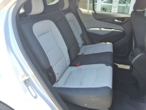 Used 2020 Chevrolet Equinox LT w/ Driver Convenience Package AWD/4WD image 33