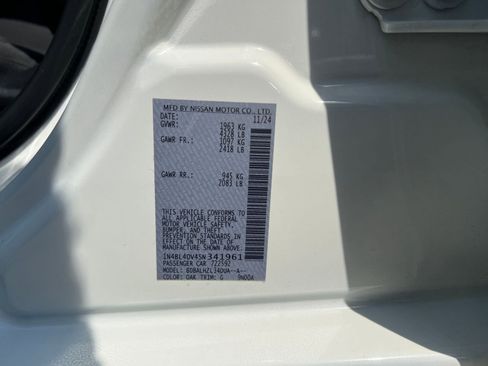 Used 2025 Nissan Altima 2.5 SV FWD image 30