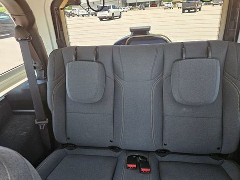 Used 2025 Jeep Wrangler Sport AWD/4WD image 25
