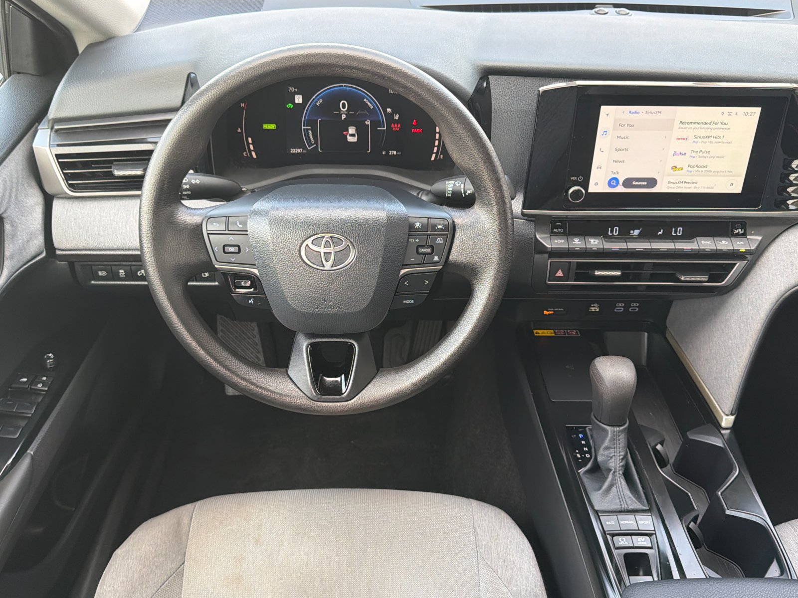 Used 2026 Toyota Camry LE w/ Convenience Package FWD image 15