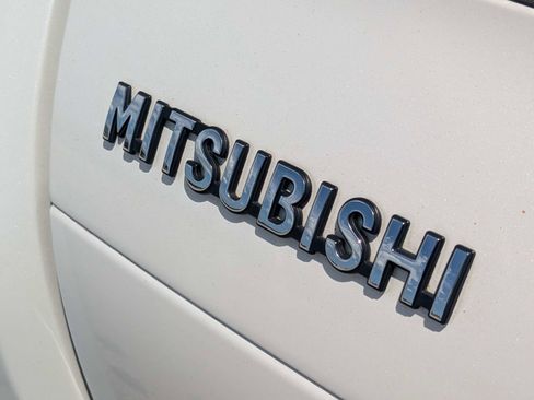 Used 2018 Mitsubishi Eclipse Cross LE AWD/4WD image 14