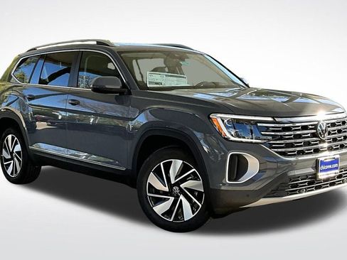 New 2025 Volkswagen Atlas SEL image 12