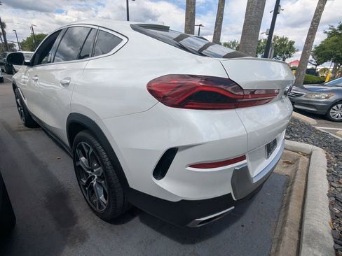 Used 2022 BMW X6 xDrive40i w/ Premium Package image 19
