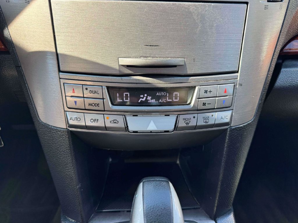 Used 2012 Subaru Outback 2.5i Limited AWD/4WD image 33
