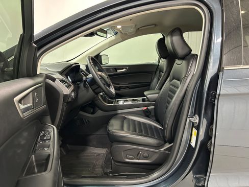 Used 2022 Ford Edge SEL w/ Convenience Package AWD/4WD image 4