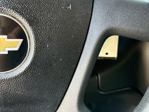 Used 2017 Chevrolet Express 2500 RWD image 16