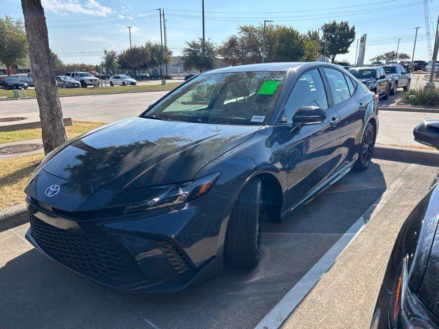 Used 2025 Toyota Camry SE FWD image 7