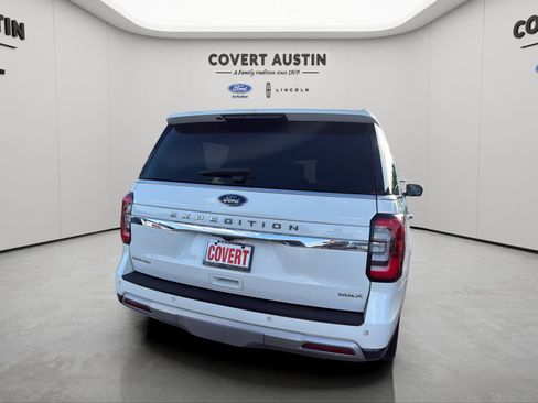 Used 2022 Ford Expedition Max Limited AWD/4WD image 2