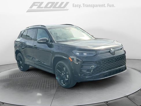 New 2026 Volkswagen Tiguan SE R-Line image 1