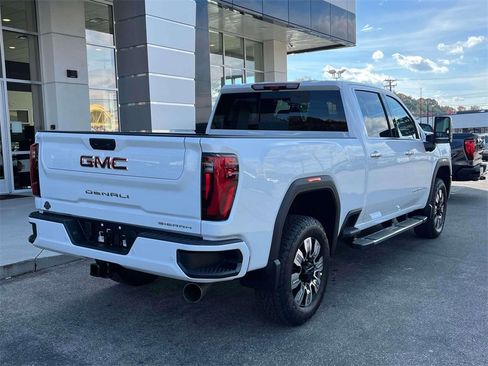 New 2026 GMC Sierra 2500 Denali w/ Denali Reserve Package image 3