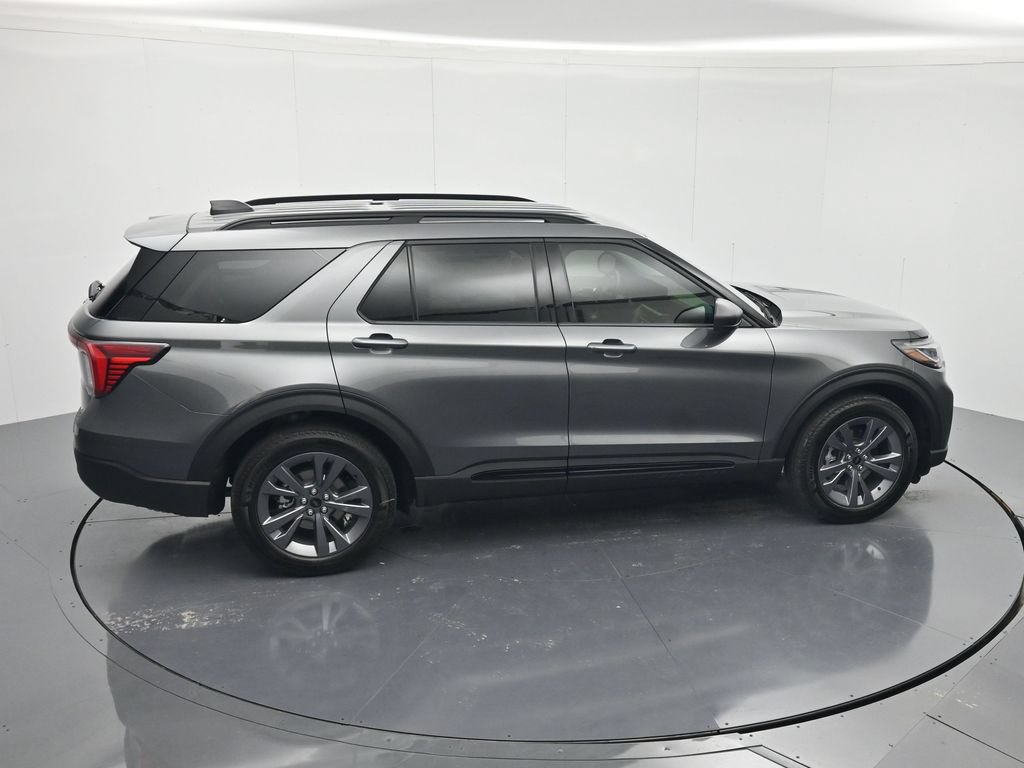 New 2026 Ford Explorer Active w/ Active Comfort Package AWD/4WD image 32