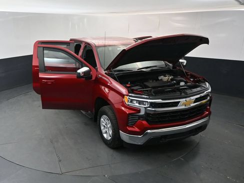 Used 2023 Chevrolet Silverado 1500 LT w/ Protection Package AWD/4WD image 17