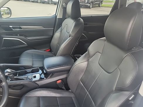 Used 2021 Kia Telluride EX w/ EX Premium Package FWD image 12