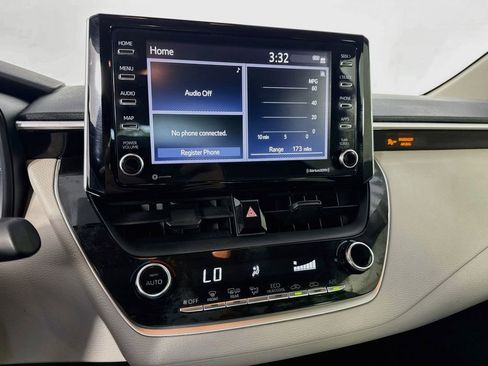 Used 2021 Toyota Corolla LE FWD image 19