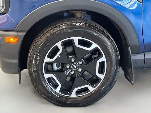 Used 2024 Ford Bronco Sport Outer Banks w/ Tech Package AWD/4WD image 31