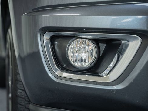 Used 2015 Chevrolet Colorado Z71 image 17