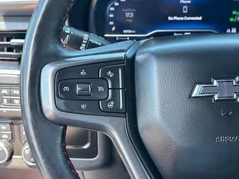 Used 2022 Chevrolet Suburban RST w/ Luxury Package AWD/4WD image 14
