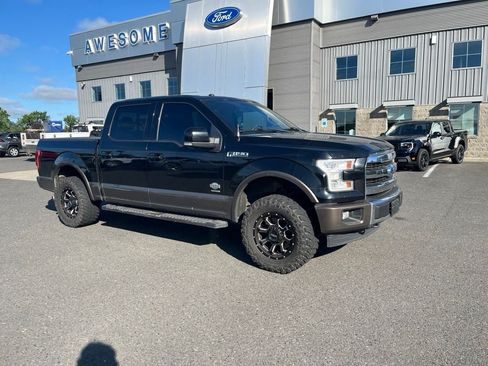 Used 2017 Ford F150 King Ranch w/ Equipment Group 601A Luxury AWD/4WD image 4