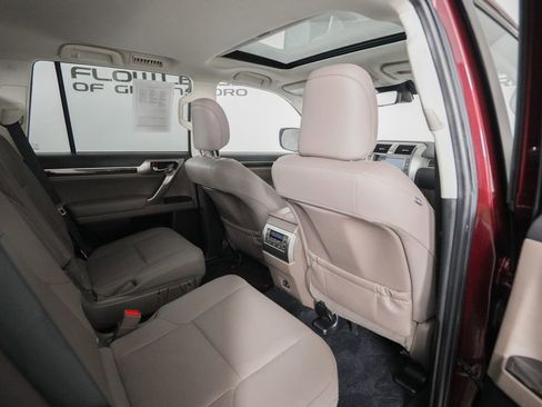 Used 2021 Lexus GX 460 Premium AWD/4WD image 18