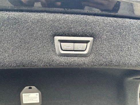 Used 2024 BMW 760i xDrive w/ Executive Package image 51