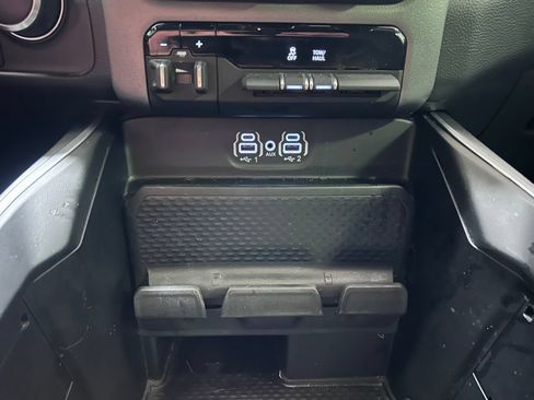 Used 2024 RAM 1500 Big Horn AWD/4WD image 18