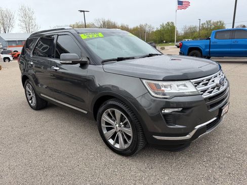 Used 2018 Ford Explorer Limited AWD/4WD image 7