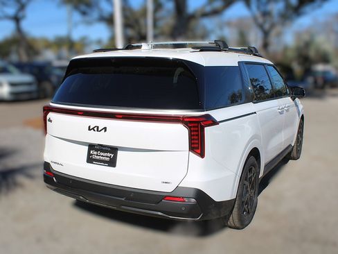 New 2027 Kia Carnival SX Prestige FWD image 9