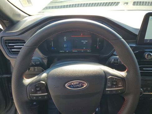Used 2025 Ford Escape ST-Line image 15