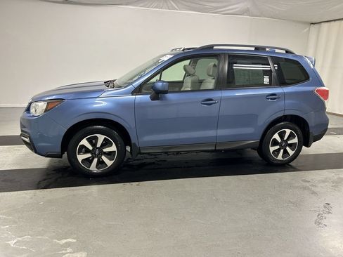 Used 2018 Subaru Forester 2.5i Premium w/ All-Weather Package AWD/4WD image 6