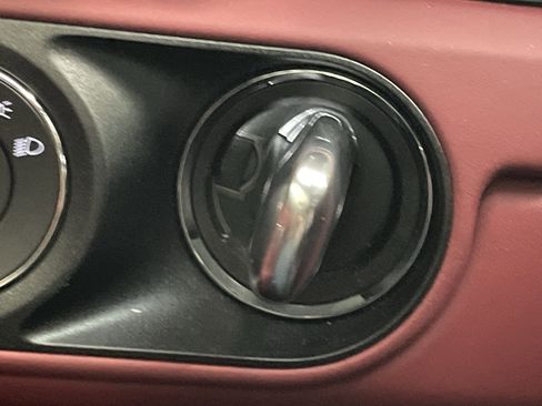 Used 2019 Porsche 911 Targa 4S image 35