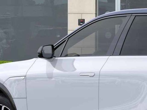 New 2026 Cadillac Lyriq Sport image 13