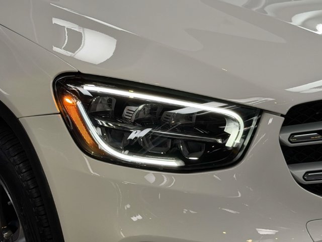Certified 2022 Mercedes-Benz GLC 300 4MATIC image 9