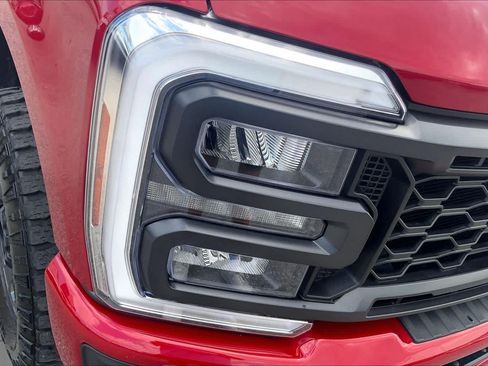 Certified 2024 Ford F250 Lariat w/ Tremor Off-Road Package AWD/4WD image 28