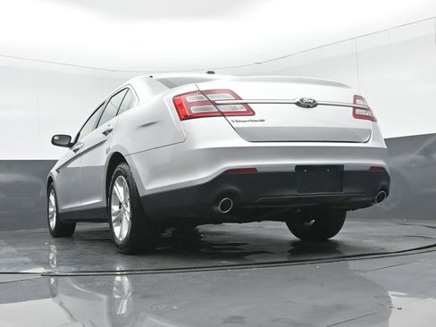 Used 2017 Ford Taurus SE image 49