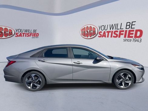 Used 2023 Hyundai Elantra SEL w/ Convenience Package image 5