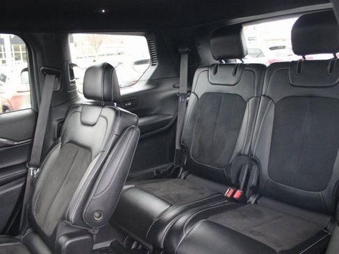 Used 2021 Jeep Grand Cherokee L Laredo image 25