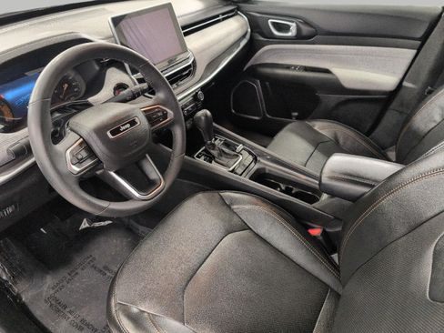 Used 2023 Jeep Compass Latitude AWD/4WD image 9