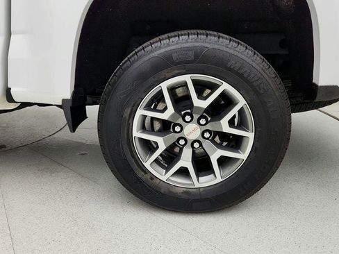 Used 2021 GMC Canyon AT4 w/ Driver Alert Package image 9