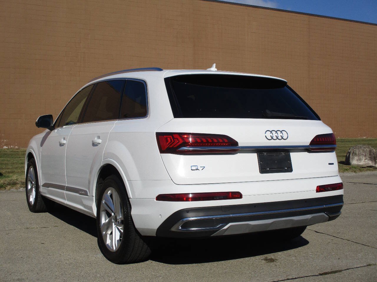Used 2023 Audi Q7 3.0T Premium Plus AWD/4WD image 6