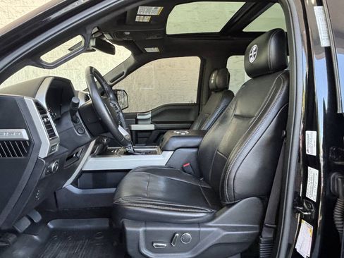 Used 2017 Ford F150 Lariat w/ Equipment Group 502A Luxury AWD/4WD image 18