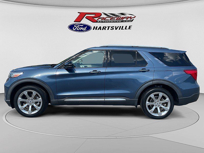 Used 2020 Ford Explorer Platinum w/ Premium Technology Package AWD/4WD image 2
