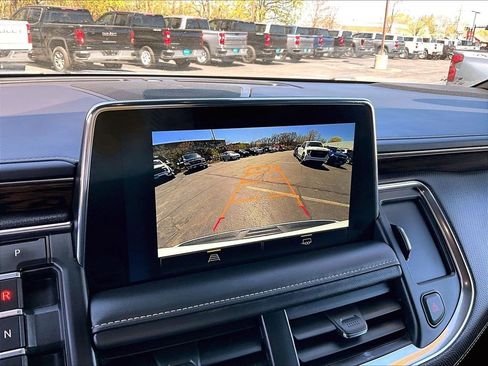 Used 2024 Chevrolet Tahoe Premier AWD/4WD image 19