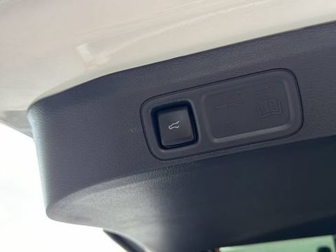 Certified 2023 Ford Expedition XLT RWD image 23