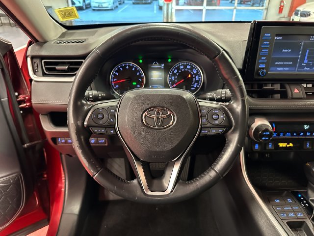 Used 2019 Toyota RAV4 XLE w/ Convenience Package AWD/4WD image 18