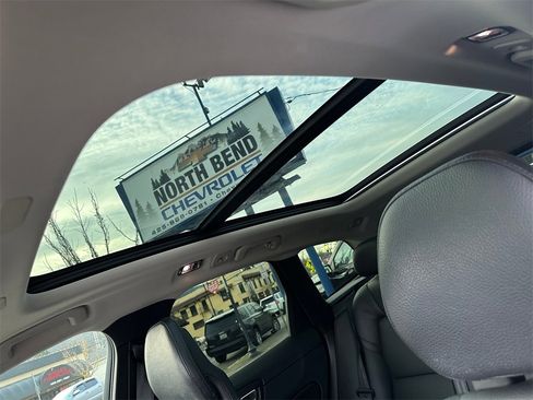 Used 2019 Volvo XC60 T8 Inscription w/ Advanced Package image 21