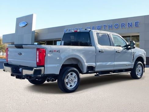 Certified 2025 Ford F250 XLT image 6