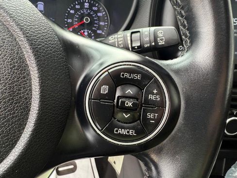 Used 2021 Kia Soul GT-Line image 24