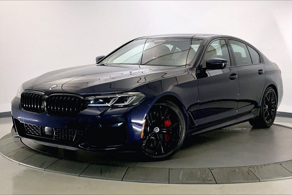 Used 2023 BMW M550i xDrive w/ Executive Package AWD/4WD image 11