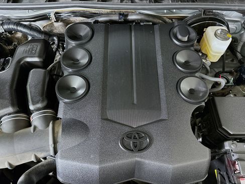 Used 2023 Toyota 4Runner SR5 image 33